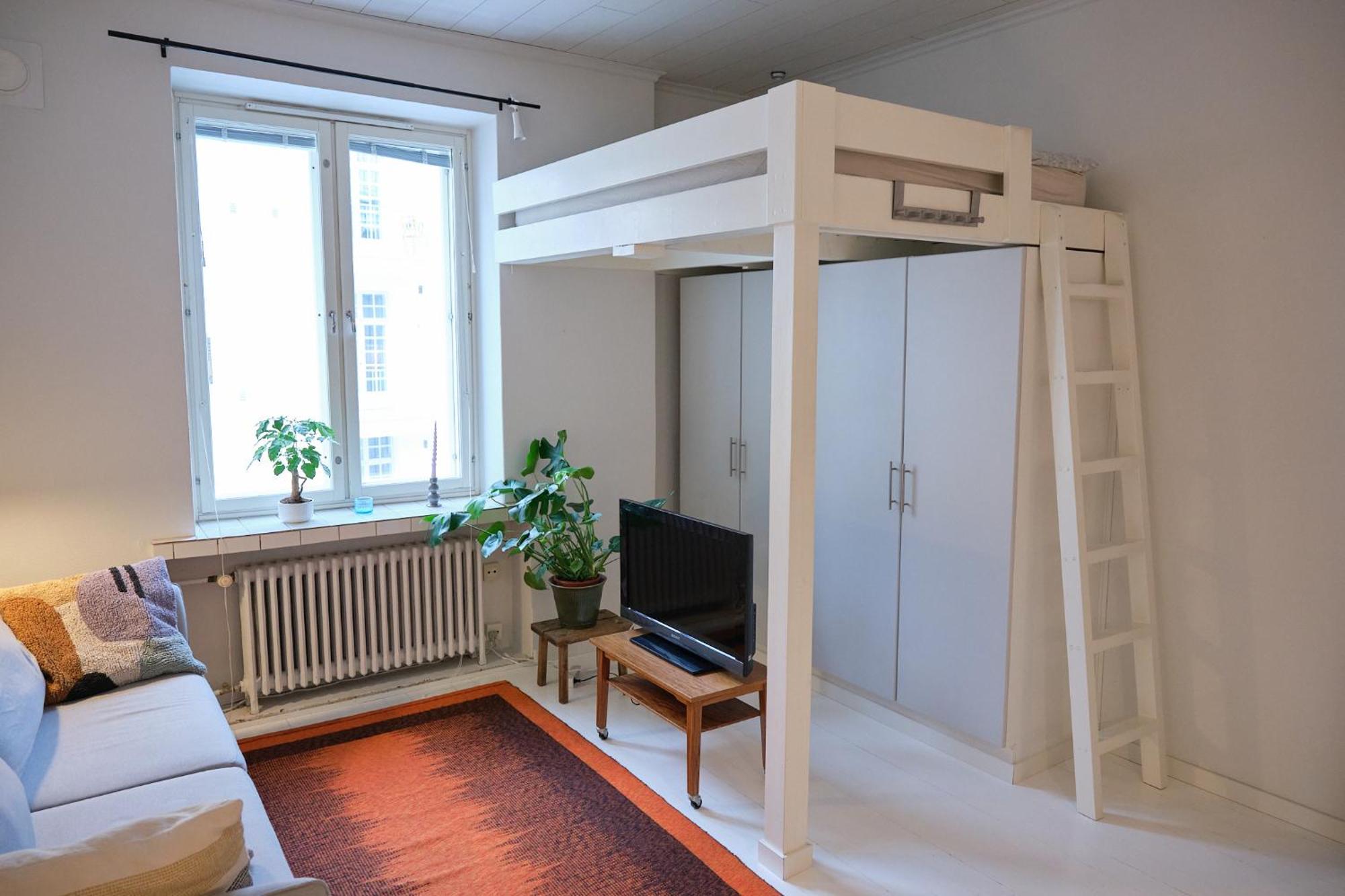 Apartment Cozy & Peaceful Kallio Near Everything Helsinki